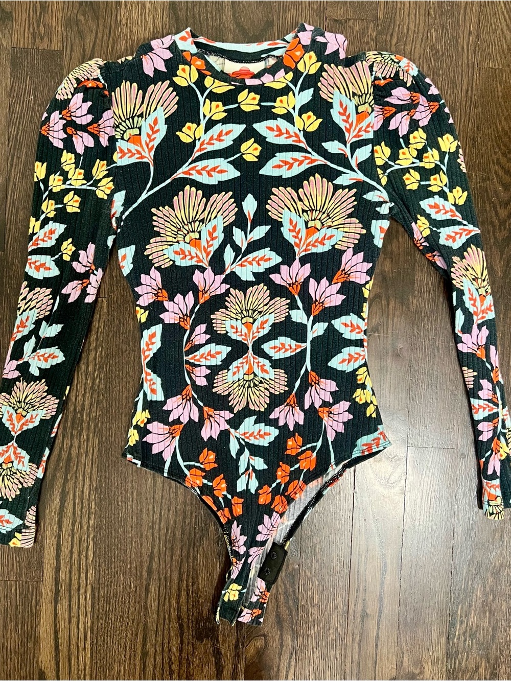 FARM Rio Black Floral Ribbed Puff Sleeve Bodysuit Size Small